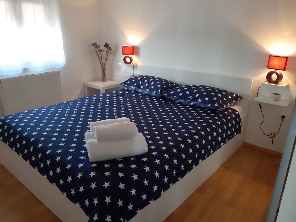 Apartman Deni Peroj Exterior foto
